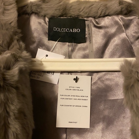 NWT Dolce Cabo Two-Tone Rabbit Fur Vest size small - Picture 7 of 9